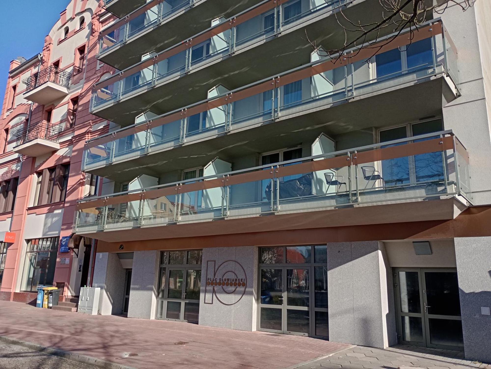 Plac Slowianski 10 斯维诺乌伊希切 外观 照片